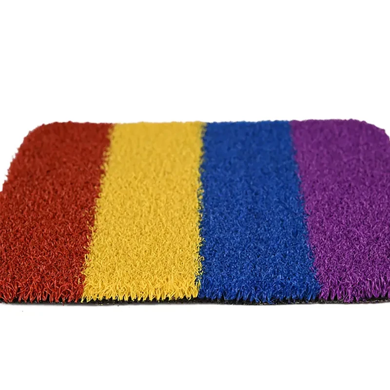 Durable four-color rainbow synthetic putting green turf sample GOLF7016G for commercial practice areas